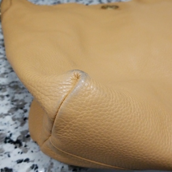 Tory Burch purse - Picture 2 of 8